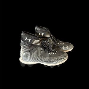 Under Armour Athletic Cleats